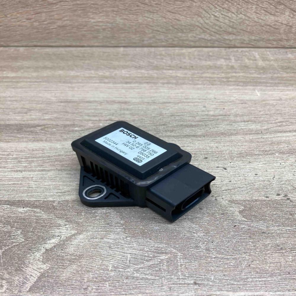 6758750   ESP acceleration yaw rate sensor BMW 5 E60 E61