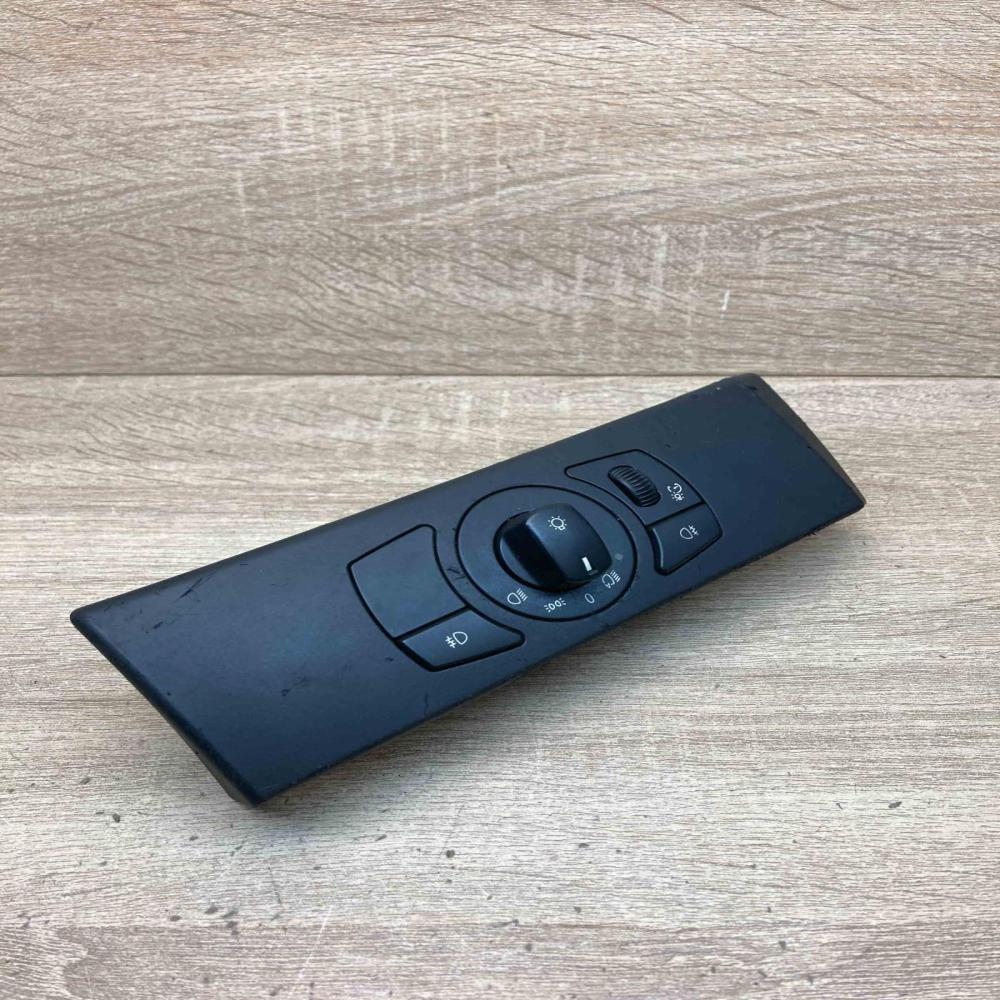 6953735   Light switch BMW 7 E65 E66