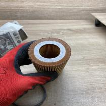 06D115562 06D115466  Oil filter cover Volkswagen PASSAT B8