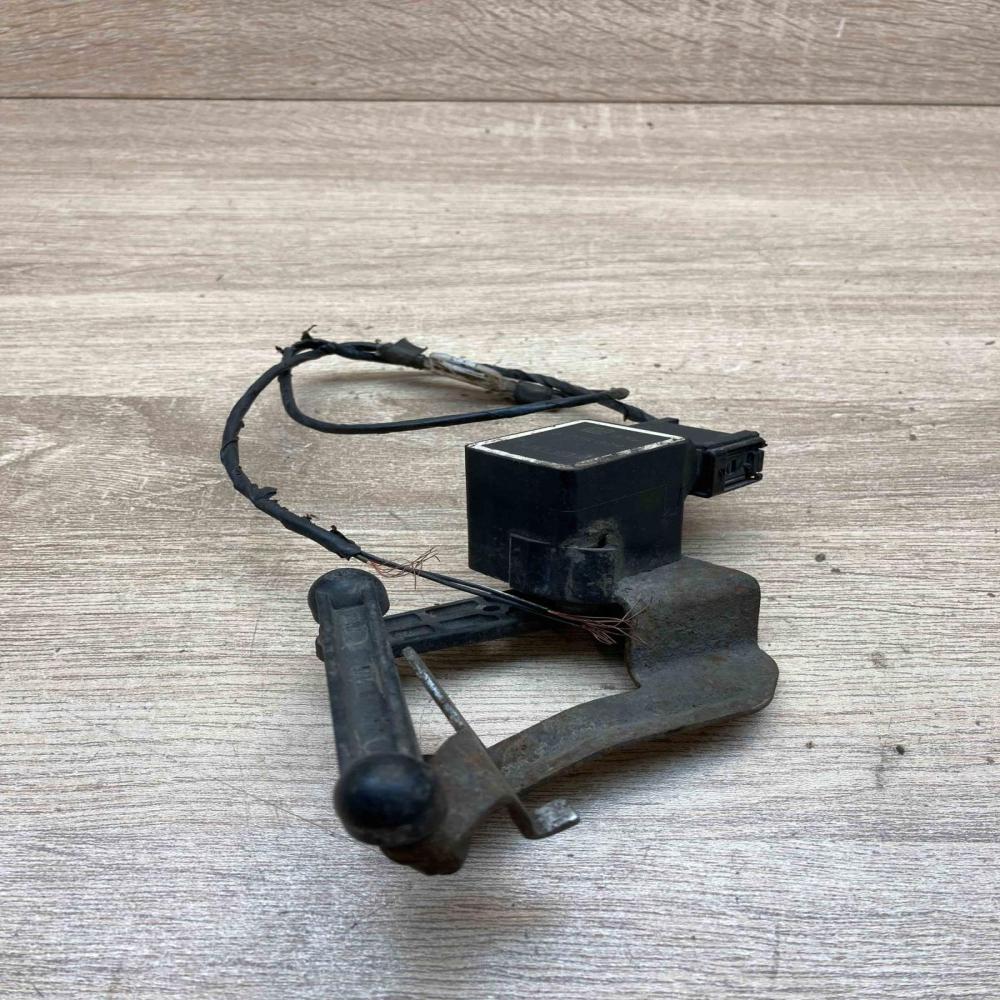 6778809   Headlight/headlamp level sensor BMW 1 E81 E87