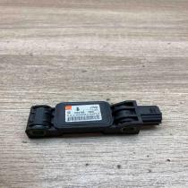 38930 65J30   Airbag deployment crash/impact sensor Suzuki Grand Vitara II