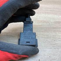 1J0945511A   Brake pedal sensor switch Volkswagen Sharan