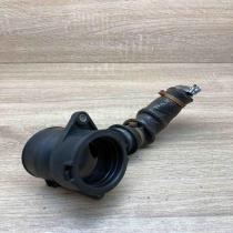 AV61 6C784 AE   Air intake duct part Ford Focus