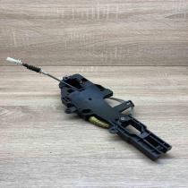 7059677   Front door exterior handle/bracket BMW 1 E81 E87