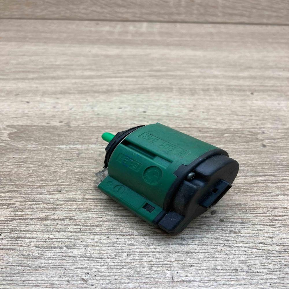6901342 530893  Light switch BMW 5 E39