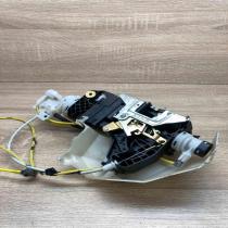 2207305735 400311F  Rear door lock Mercedes-Benz S W220