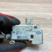 1J0810773 3B0959782  Central locking motor Volkswagen Golf IV