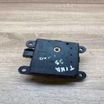 3C270 30850 031022  Air flap motor/actuator Nissan Primera