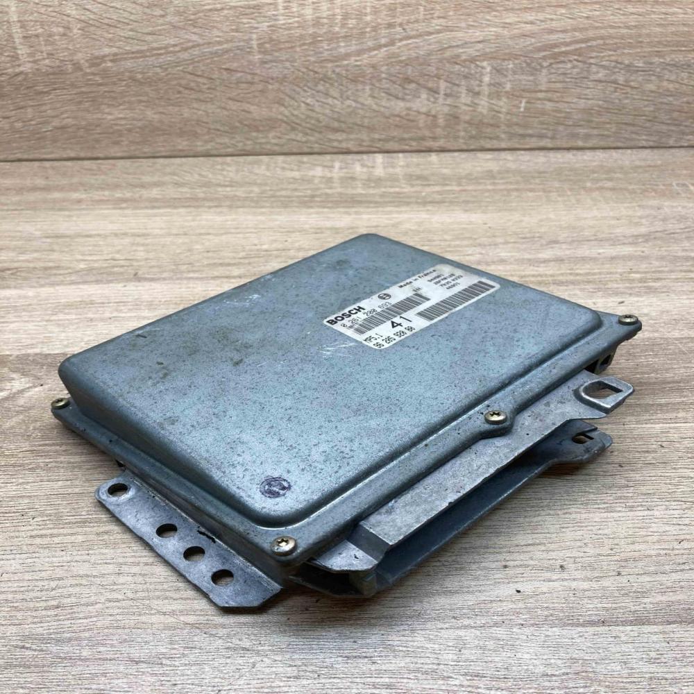 9620592080 0261200693  Engine control unit/module ECU Citroen ZX