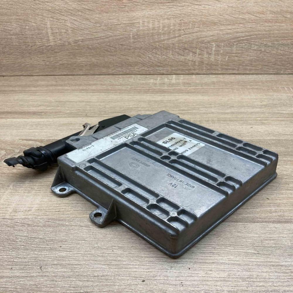9636006880 21653728 7  Engine control unit/module ECU Peugeot 406
