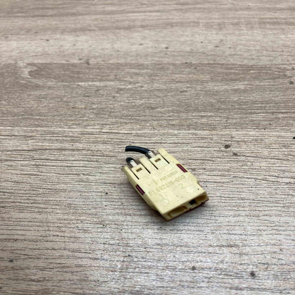 RT59Z019 000   Plug wire Audi A6 S6 C6 4F