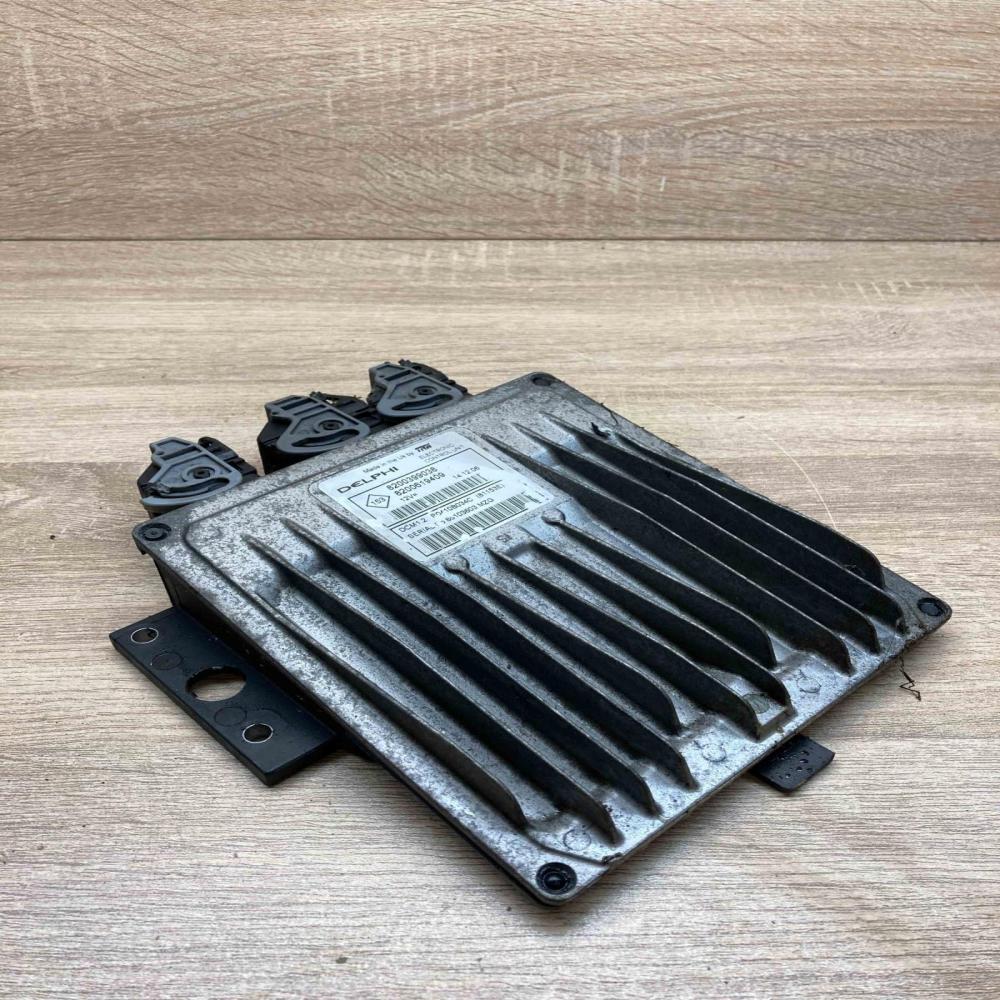 8200399038 8200619409  Engine control unit/module ECU Renault Megane II
