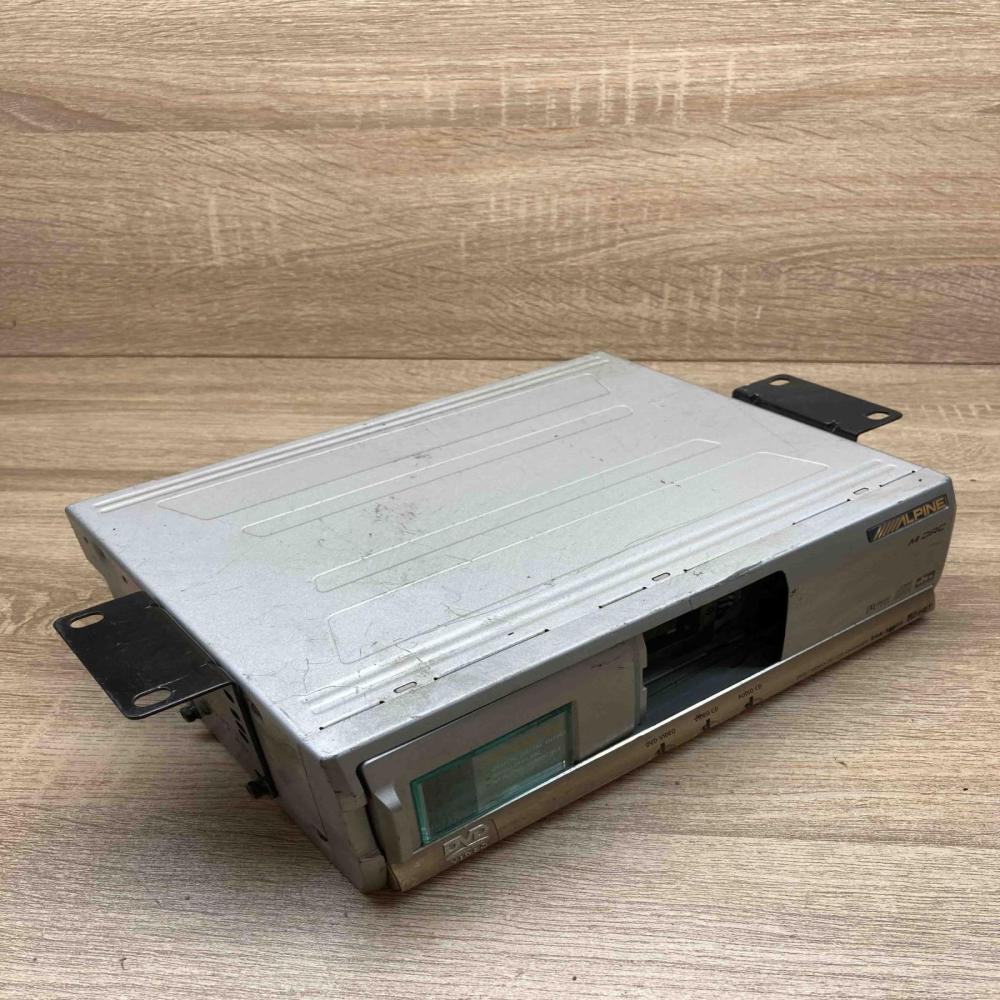 DHA S680P H40218452D Alpine CD/DVD changer Mazda MPV