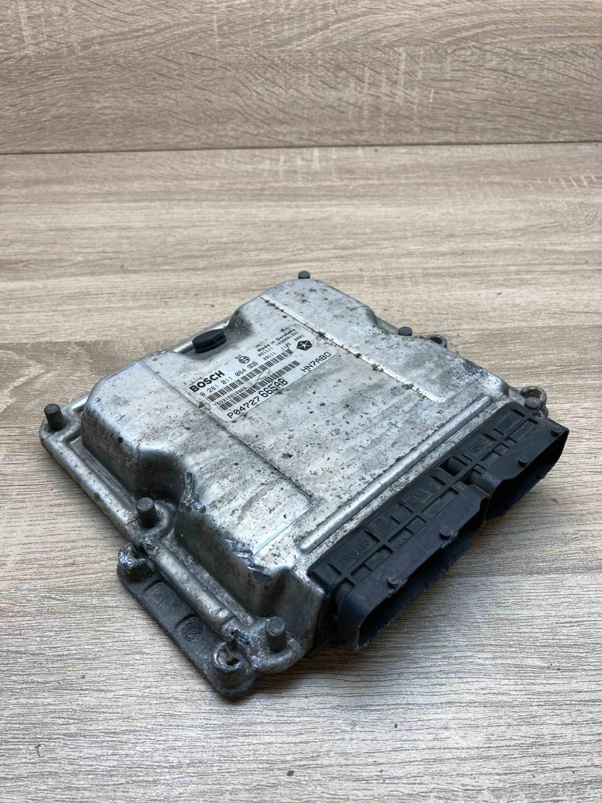 P04727665AB 0281011064  Engine control unit/module ECU Chrysler Grand Voyager IV