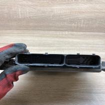 P04727665AB 0281011064  Engine control unit/module ECU Chrysler Grand Voyager IV