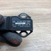038906051B 0281002399  Air pressure sensor Volkswagen PASSAT B6