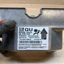 13246042 QU Used Airbag control unit/module Opel Astra H
