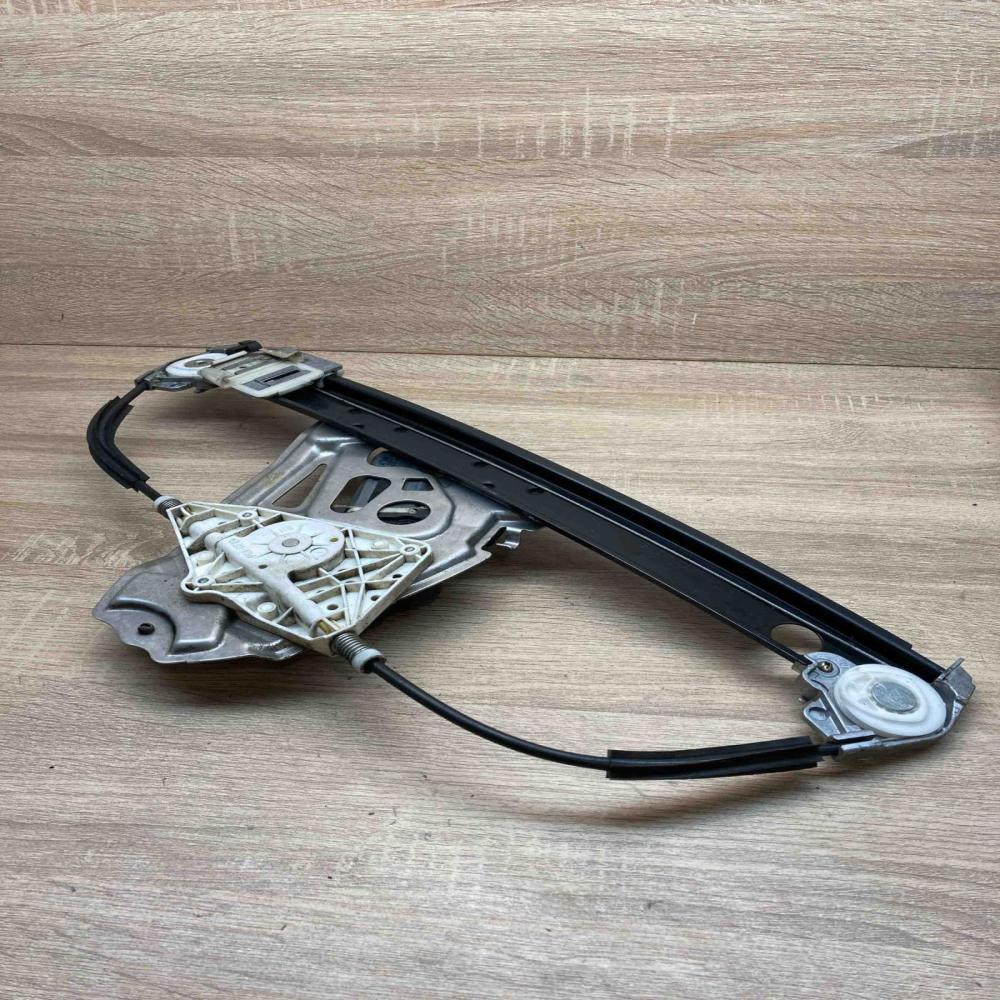 A2207302046  Rear Right Side Rear door window regulator with motor Mercedes-Benz