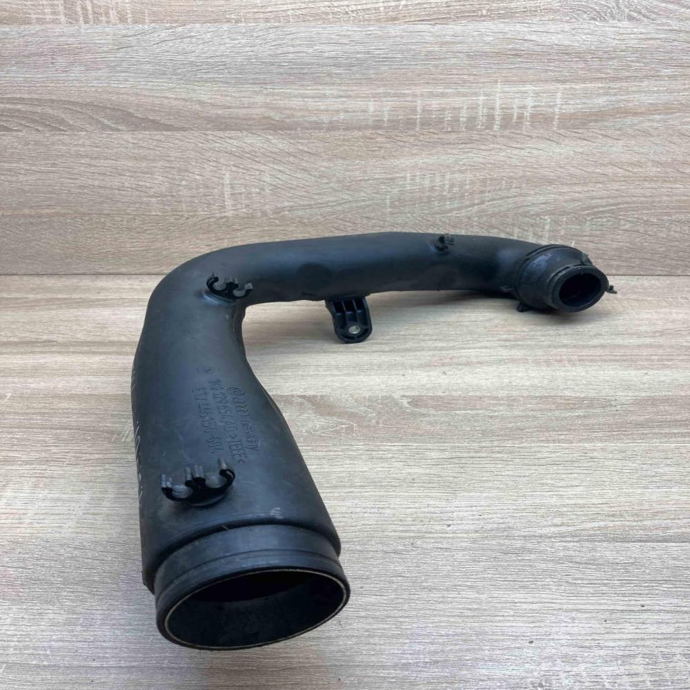 1K0129654AD   Air intake hose/pipe Volkswagen Golf V
