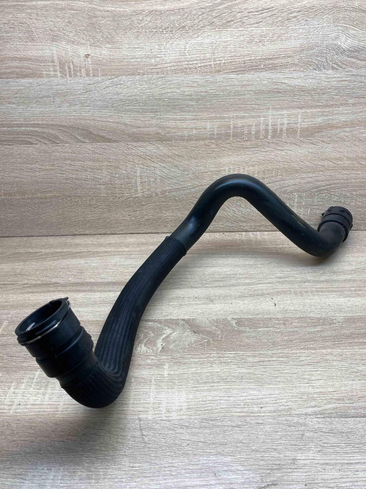8G91 8286 CC   Engine coolant pipe/hose Volvo XC60