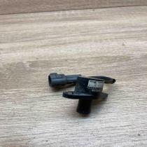89456 20030 198600 0150  Crankshaft position sensor Toyota Avensis Verso