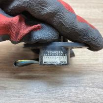89456 20030 198600 0150  Crankshaft position sensor Toyota Avensis Verso