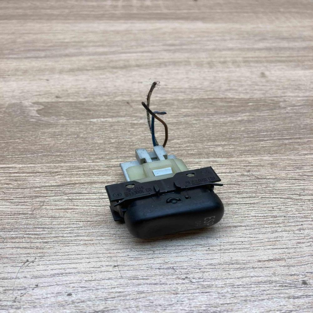 1638202710 03100640  ESP (stability program) switch Mercedes-Benz ML W163
