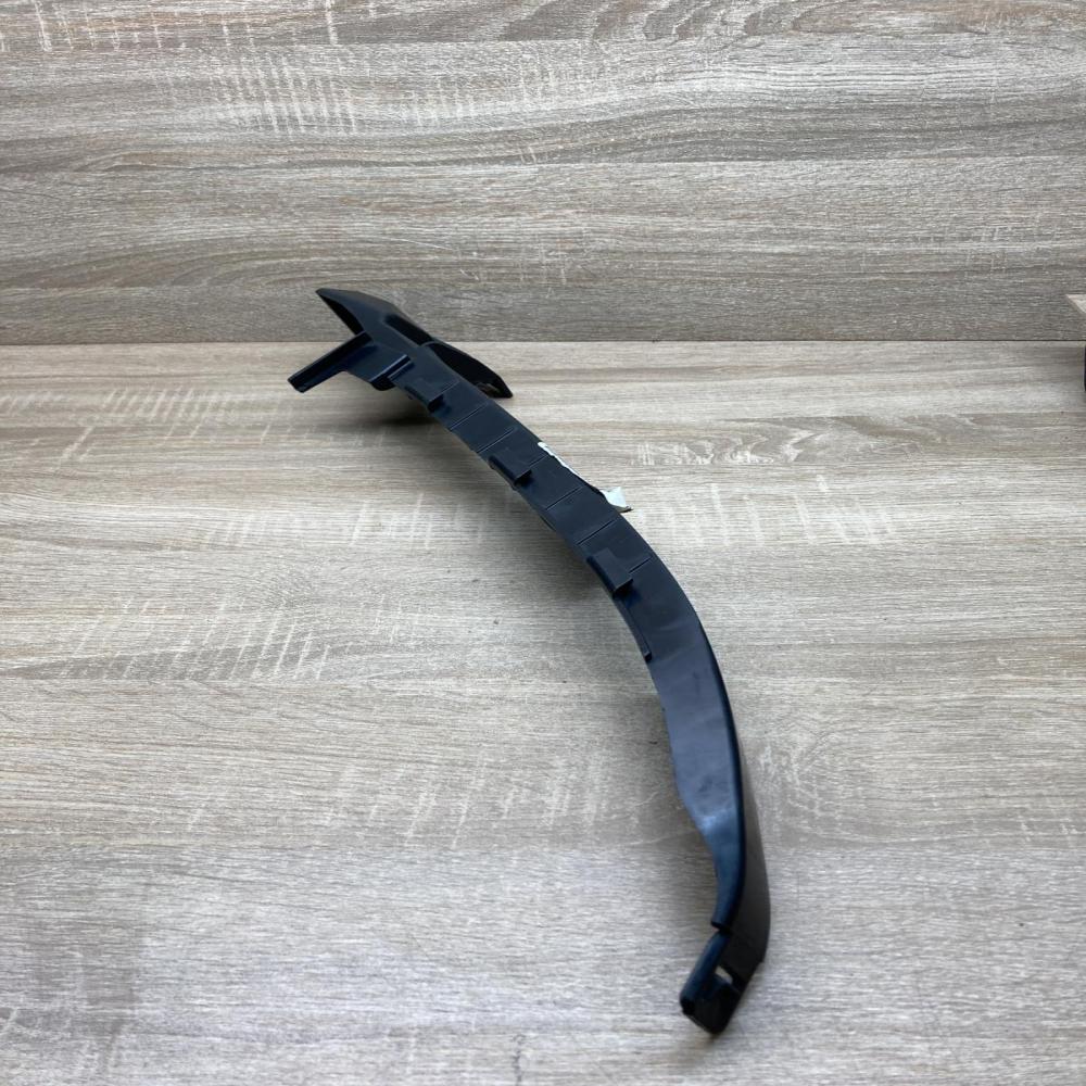 13250571 20940465  Headlight/headlamp mounting bracket Opel Insignia A