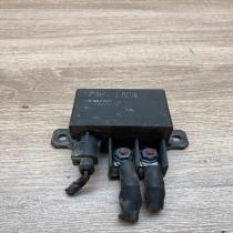 A0025423819 Used  Glow plug pre-heat relay Mercedes-Benz E W211