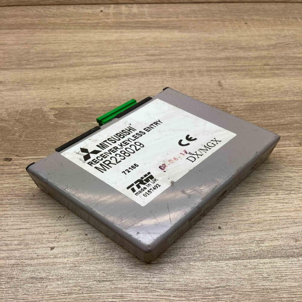 MR238029   Comfort/convenience module Mitsubishi Carisma