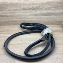 A2117200278   Front door rubber seal Mercedes-Benz E W211