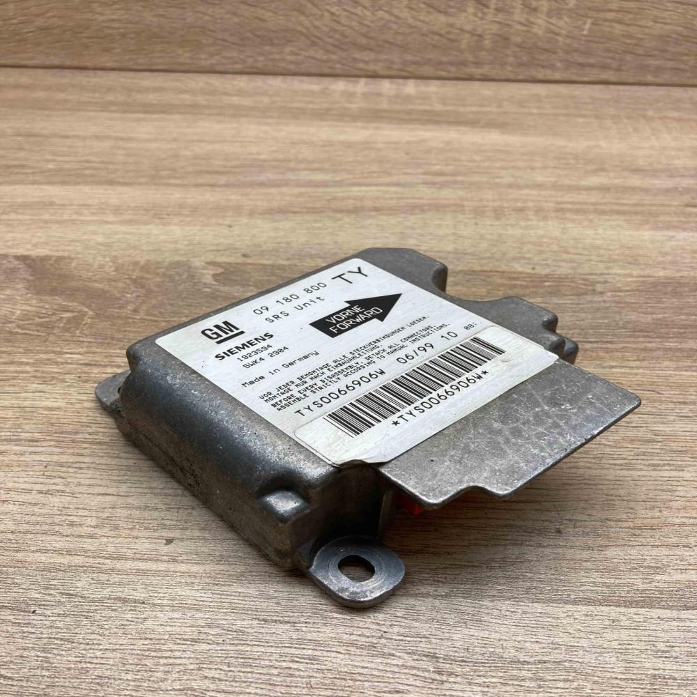 09180800 5WK42904 Used Airbag control unit/module Opel Vectra B