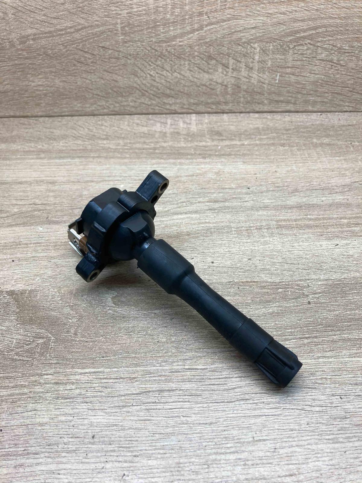 1748018 11859  High voltage ignition coil BMW 5 E39