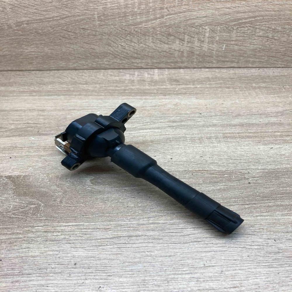1748018 11859  High voltage ignition coil BMW 5 E39