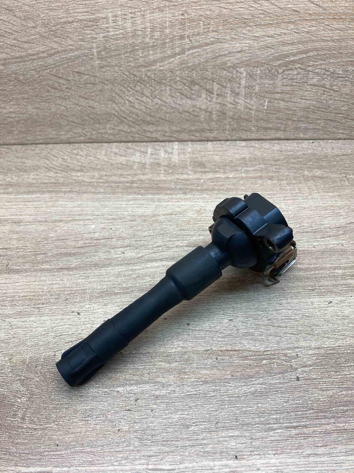 1748017 11860  High voltage ignition coil BMW X5 E53