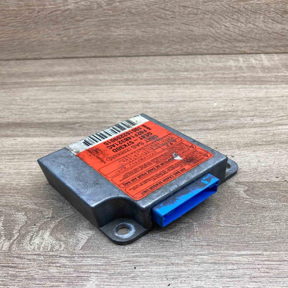 GE4T 57K30D F82F14B321AC  Airbag control unit/module Mazda 626