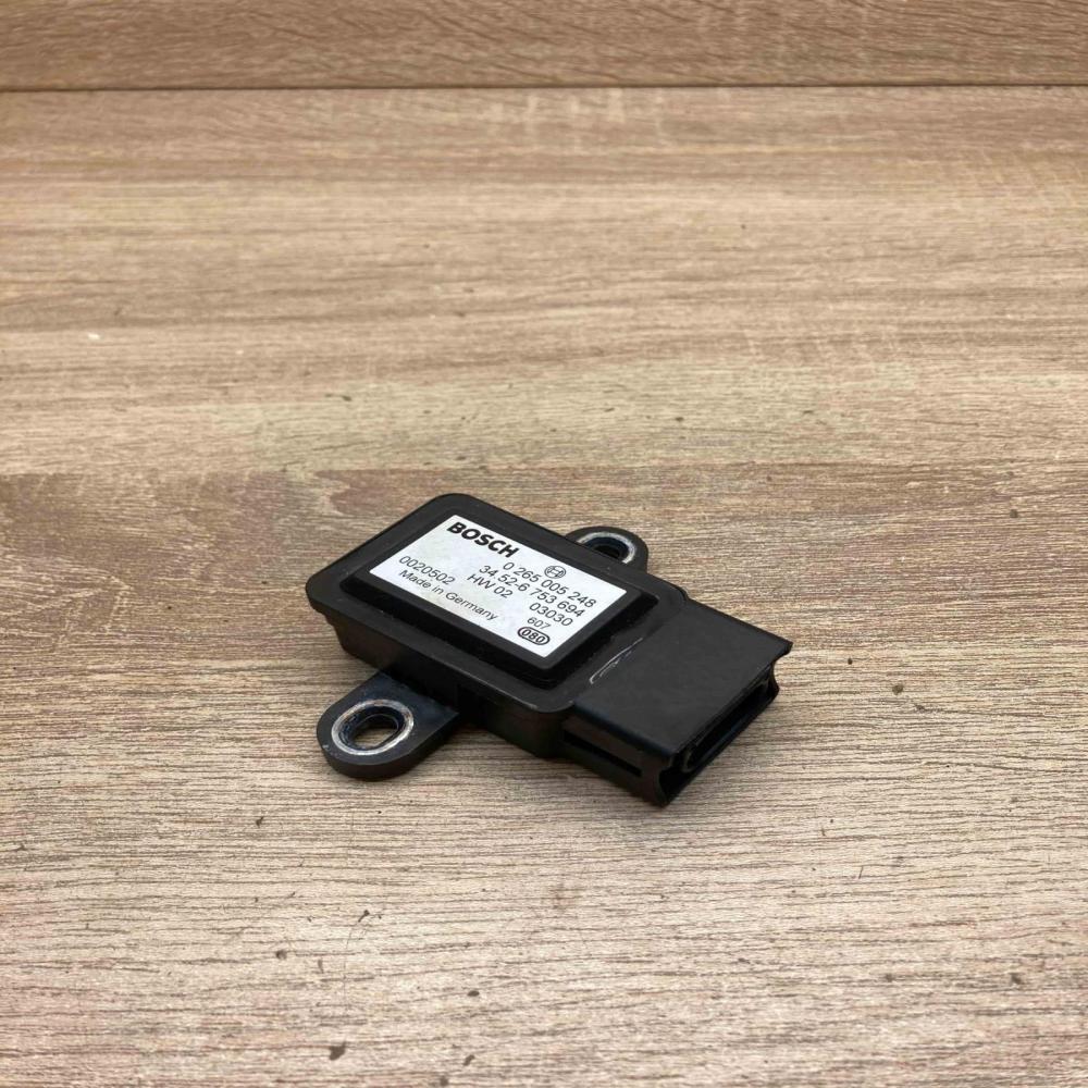 6753694 0265005248 Main ESP acceleration yaw rate sensor BMW 5 E39