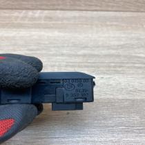 8352182   Sunroof switch BMW X5 E53