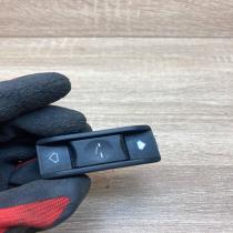 8352182   Sunroof switch BMW X5 E53