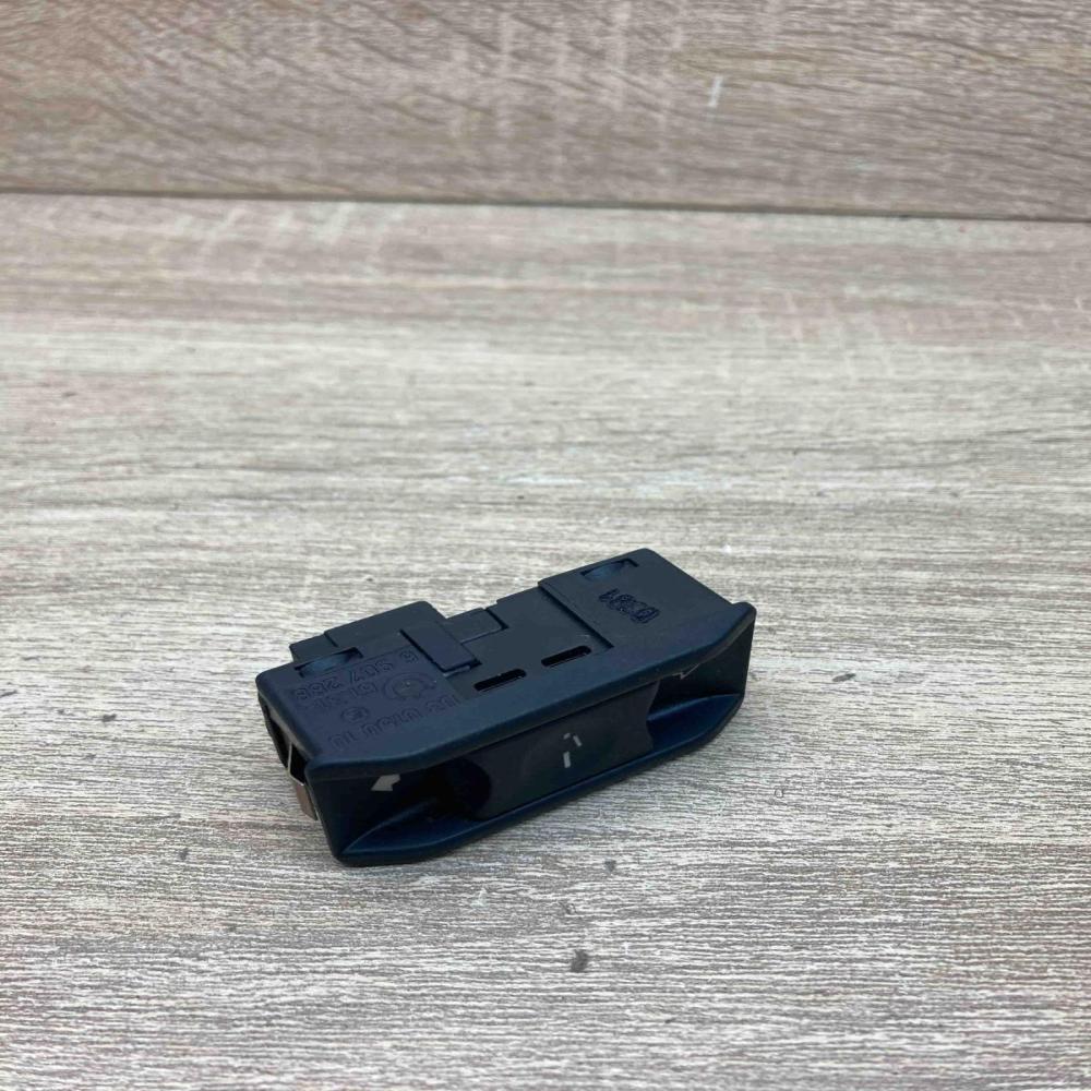 6907288   Sunroof switch BMW 5 E60 E61
