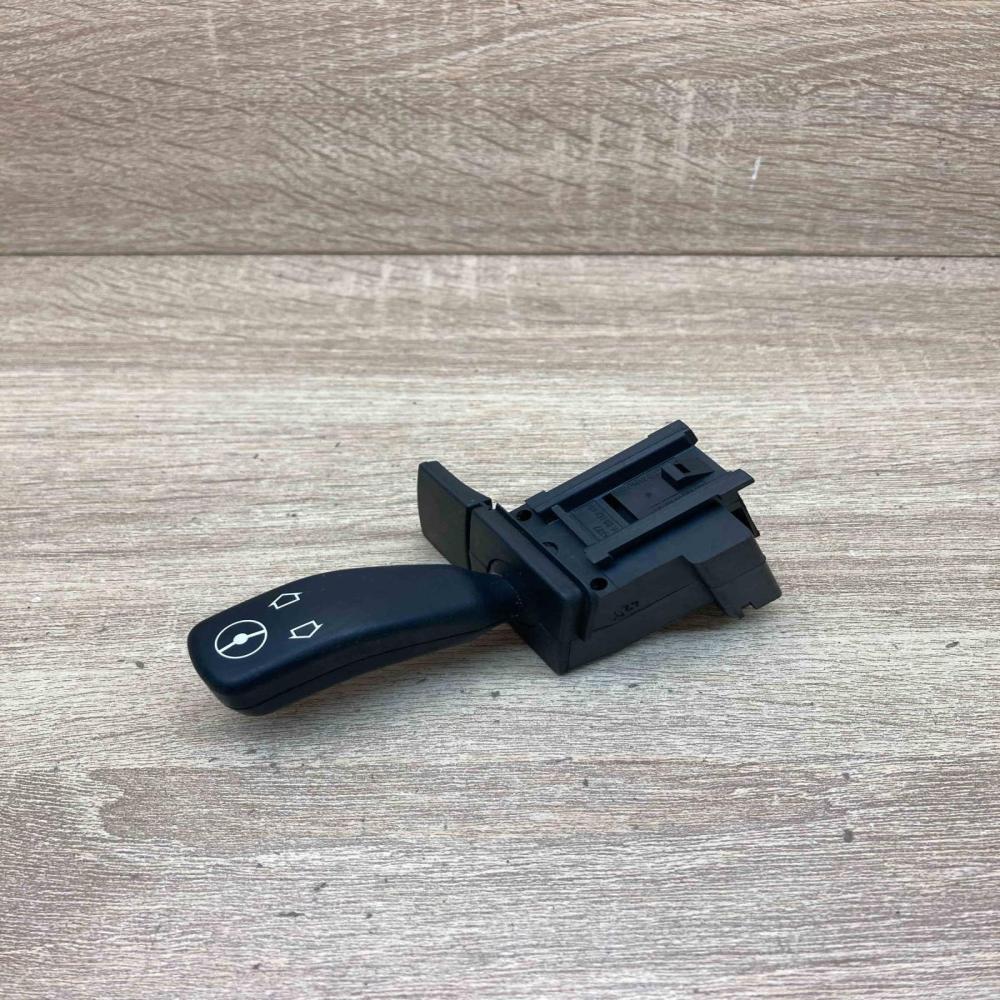8373901 LK01800000  Steering wheel adjustment handle/lever BMW X5 E53