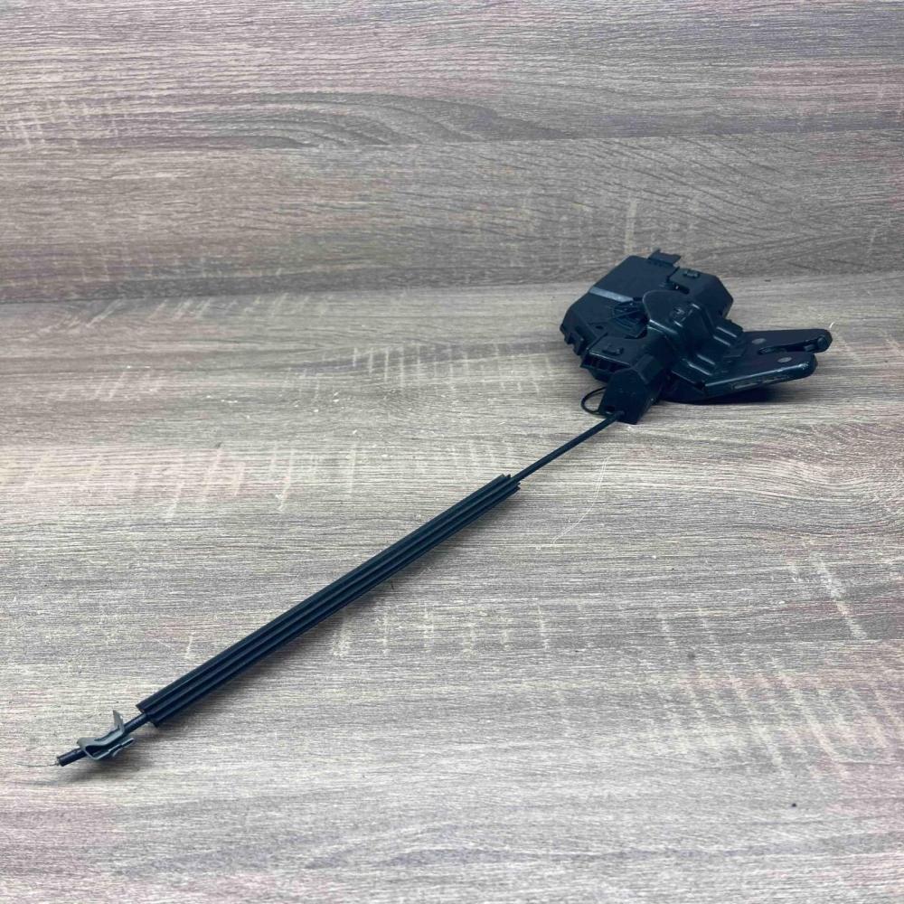 7840617   Tailgate/trunk/boot lock/catch/latch BMW 3 E90 E91