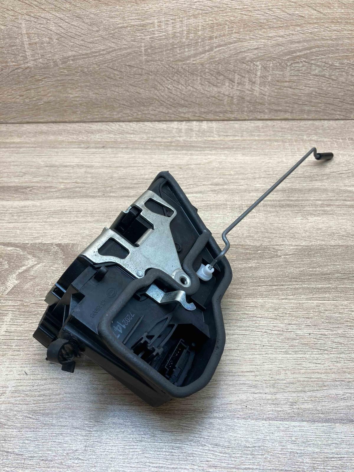 7202147 A046998 Rear Left Side Rear door lock BMW X6 E71