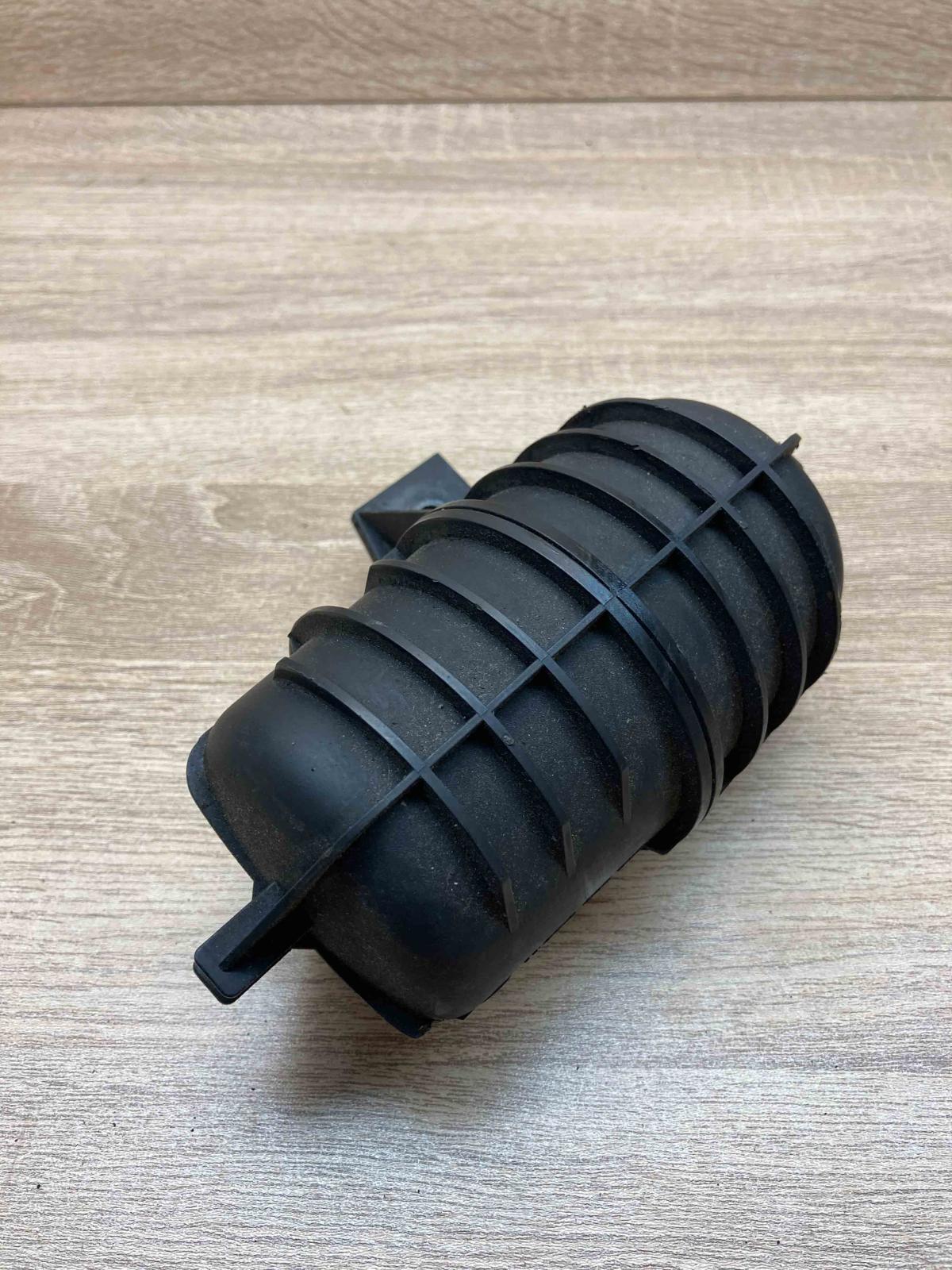 2247620   Vacuum air tank BMW 3 E90 E91