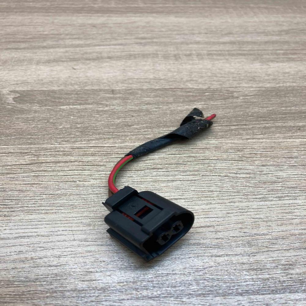 8364518   Plug wire BMW 4 F32 F33