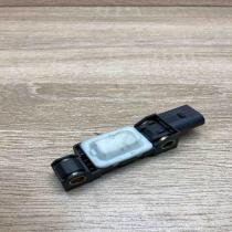 4B0959643E   Airbag deployment crash/impact sensor Audi A3 S3 8P