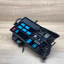 89211 53020   Fuse module Lexus GS 300 350 430 450H