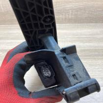 6789528 6PV010435 01  Accelerator throttle pedal BMW X6 F16