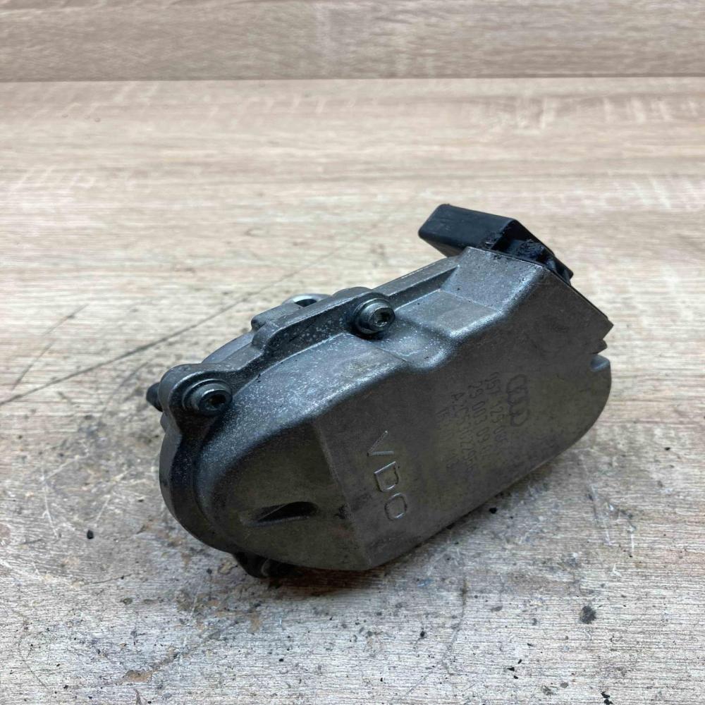 057129086H  Actuator Motor Intake manifold valve actuator/motor Audi A8 S8 D3 4E