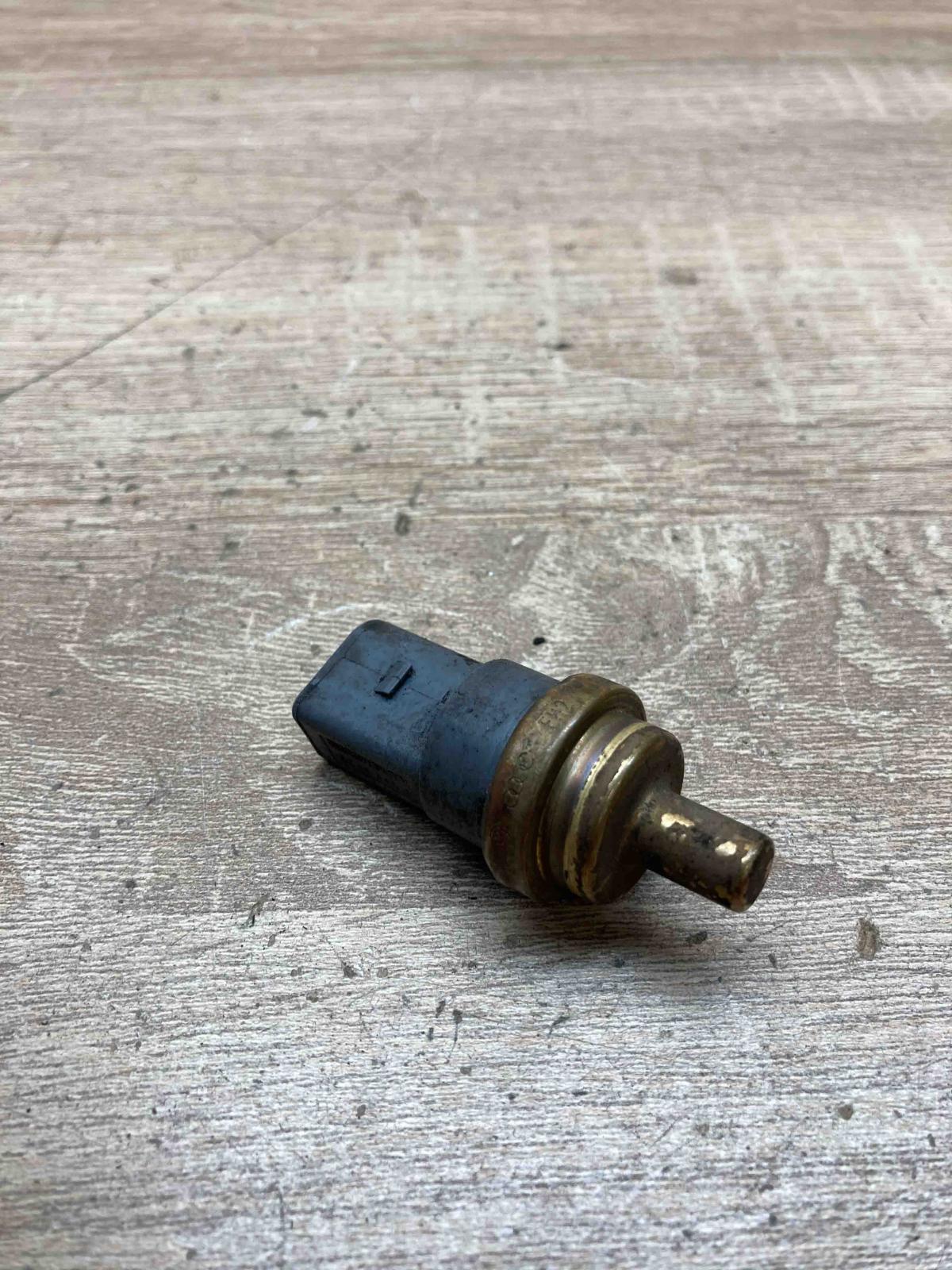 06A919501  Coolant Water Coolant temperature sensor Ford Galaxy